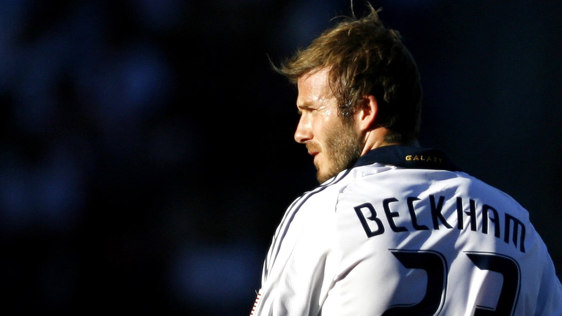 从里昂到米兰，孔德的战术进化与统治级表现