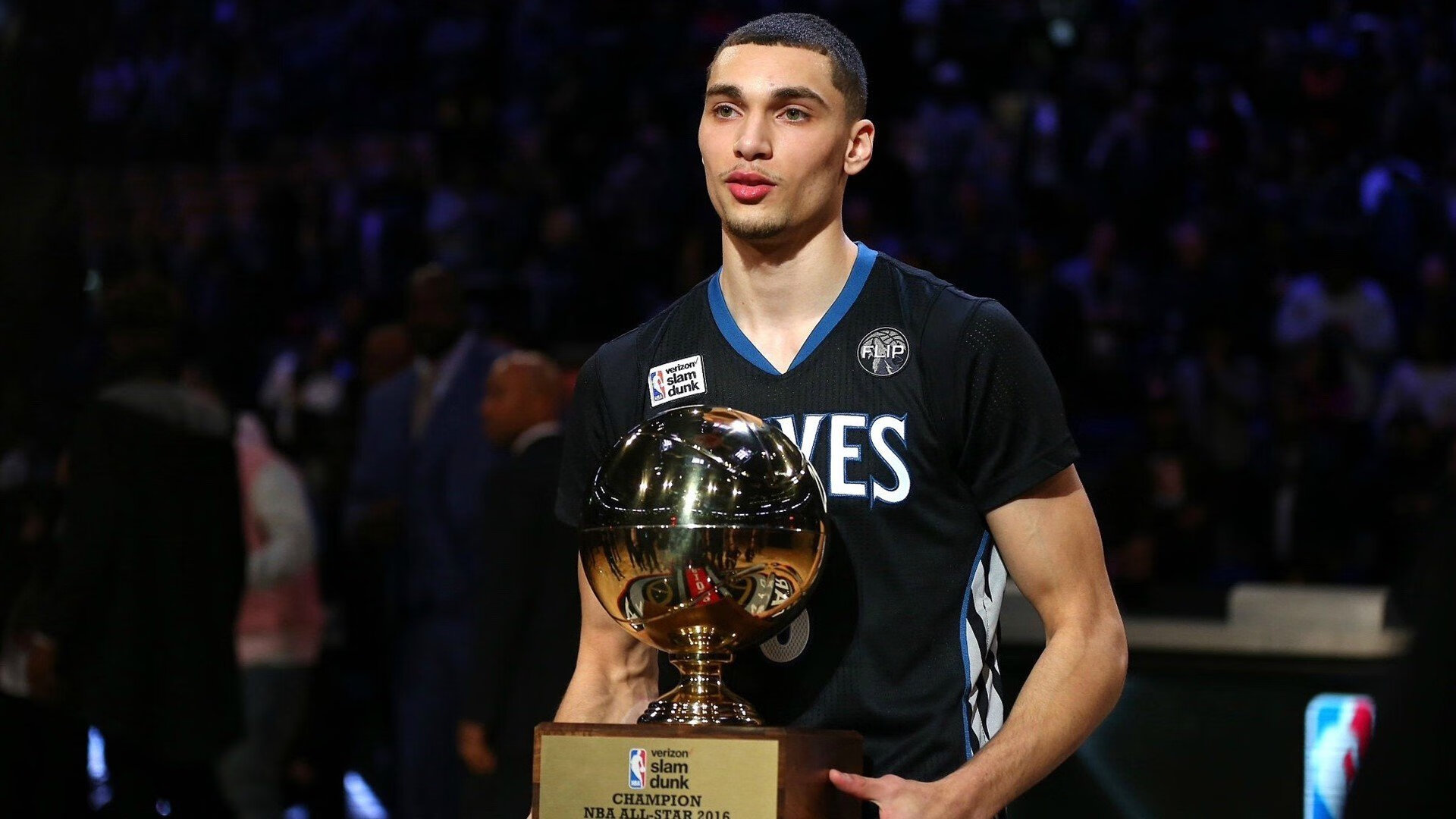 从里昂到米兰，孔德的战术进化与统治级表现